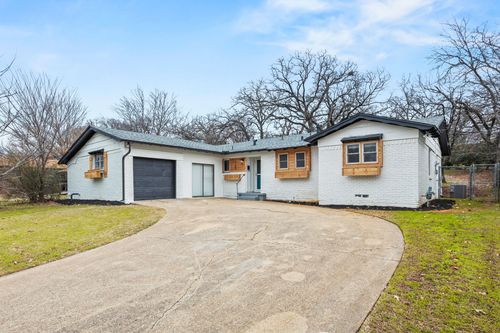 1309 Ravenwood Dr, Arlington, TX, 76013-1563 | Card Image