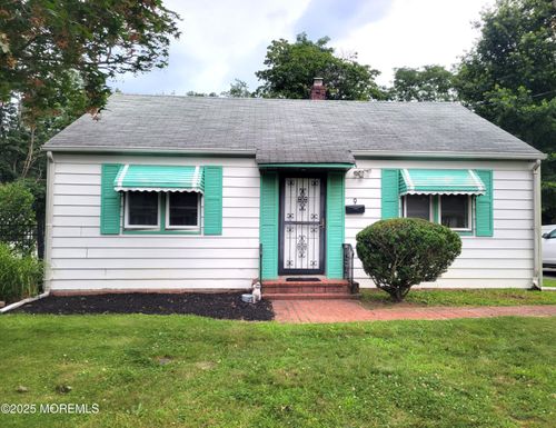 9 Holmes Ter, Freehold, NJ, 07728-1718 | Card Image