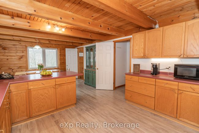 5331 Hwy 124 Highway, House other with 5 bedrooms, 4 bathrooms and 8 parking in Magnetawan ON | Image 7