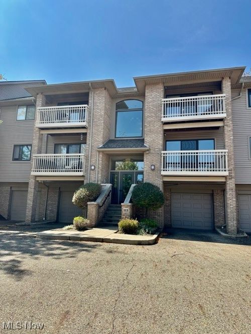 apt-113a-3800 Rosemont Blvd, Fairlawn, OH, 44333-9249 | Card Image