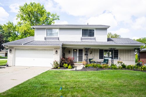 35219 Rhoades Dr, Clinton Twp, MI, 48035-2258 | Card Image
