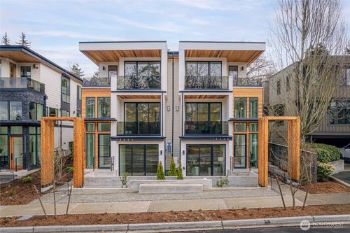 1-1844 Market St, Kirkland, WA, 98033-4946 | Card Image