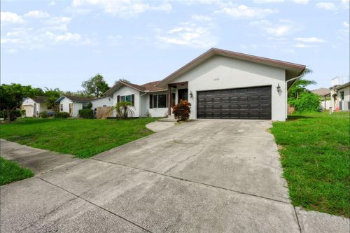 1035 Anclote Dr, TARPON SPRINGS, FL, 34689-2025 | Card Image