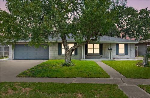 618 Grant Pl Place, Corpus Christi, TX, 78411 | Card Image