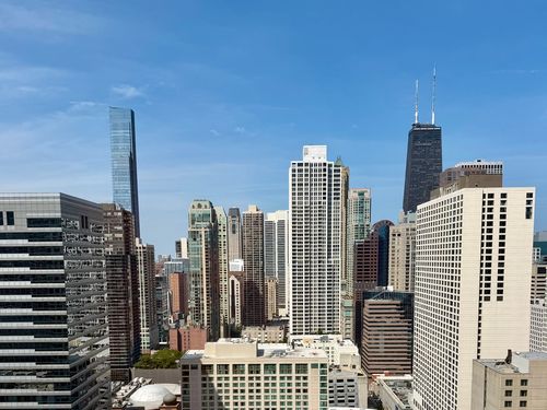 3403-405 N Wabash Ave, Chicago, IL, 60611-3525 | Card Image