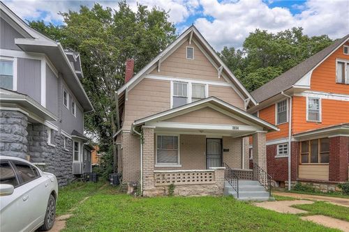 3034 E 32nd St, Kansas City, MO, 64128-1640 | Card Image