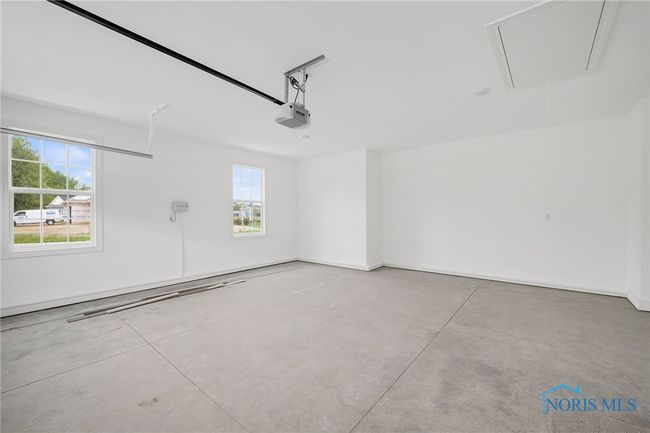 11171 Whitetail Way, House other with 3 bedrooms, 2 bathrooms and 2 parking in Whitehouse OH | Image 37