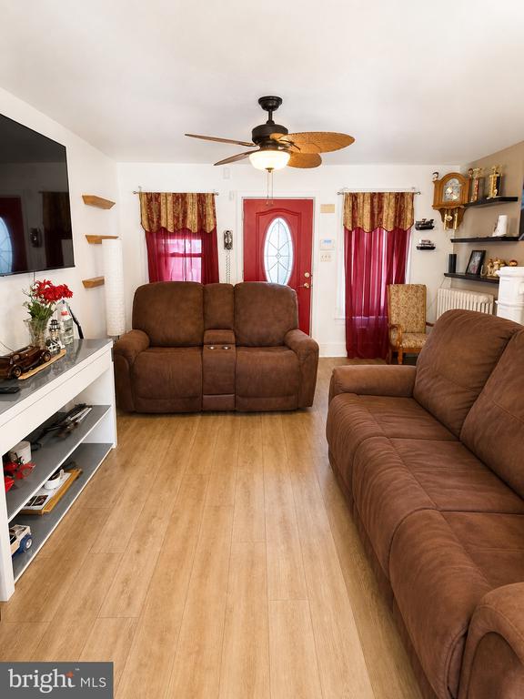 Residential in PENNSAUKEN 3