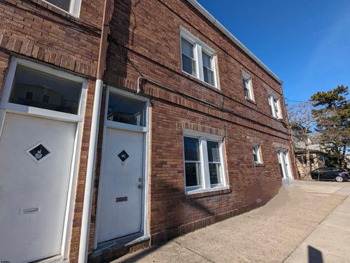 2 N Portland Ave, Ventnor City, NJ, 08406-2226 | Card Image