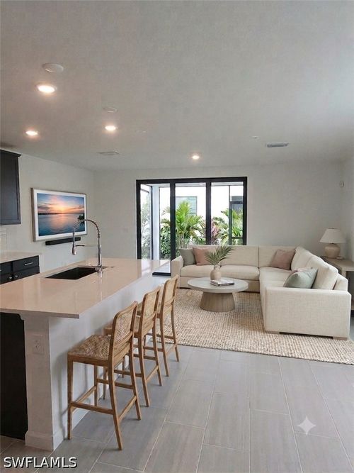 27874 Radiant Ct, BONITA SPRINGS, FL, 34135-3571 | Card Image