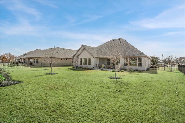 10020 Crestview Dr, House other with 2 bedrooms, 3 bathrooms and null parking in Denton TX | Image 40