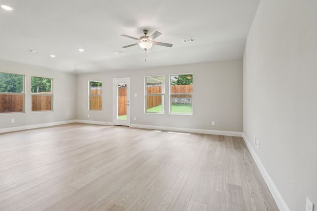 2221 Dunbar Dr, House other with 4 bedrooms, 3 bathrooms and null parking in Sherman TX | Image 9