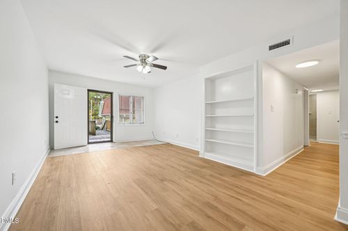 unit-c-7046 Longstreet Dr, Raleigh, NC, 27615-6357 | Card Image