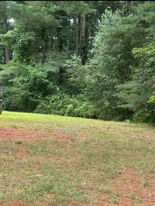 526 Caswell St, East Taunton, MA, 02718-1142 | Card Image