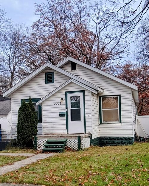 2906 Reynolds St, Muskegon Heights, MI, 49444-2138 | Card Image