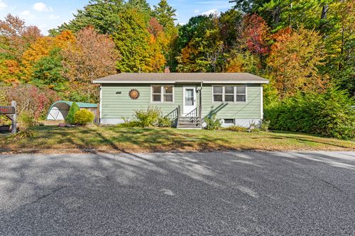 8 Davis Ct, Wilton, ME, 04294-6213 | Card Image