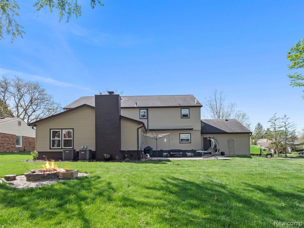 Johnstown Rd, Farmington Hills, MI 48335