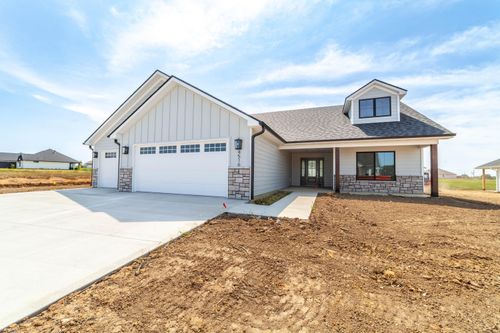4516 Royal County Rd, COLUMBIA, MO, 65201-8432 | Card Image