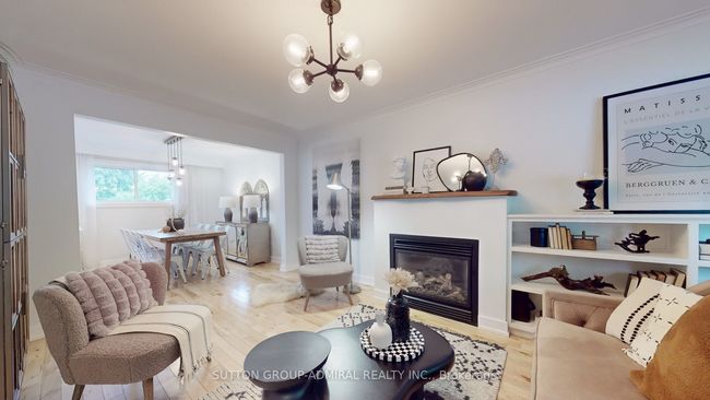 329 Towercrest Dr, House other with 4 bedrooms, 2 bathrooms and 2 parking in Newmarket ON | Image 8