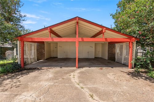 2908 Forest Bnd, Bryan, TX, 77801-1721 | Card Image