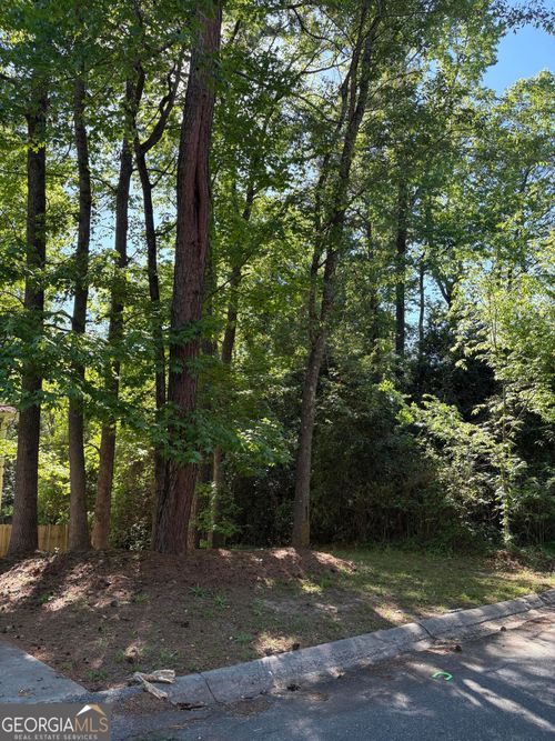 250 Randy Cir, Warner Robins, GA, 31088-5956 | Card Image