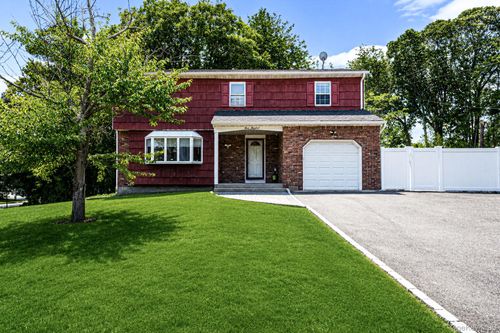 300 Browns Rd, Nesconset, NY, 11767-1541 | Card Image