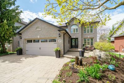 47 Richmond Cres, House other with 3 bedrooms, 3 bathrooms and 5 parking in Stoney Creek ON | Image 1