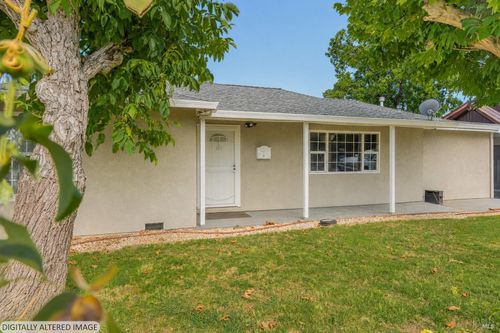 721 S Oak St, Ukiah, CA, 95482-5407 | Card Image