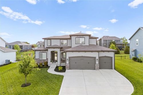 12186 S Quail Ridge Dr, Olathe, KS, 66061-7799 | Card Image