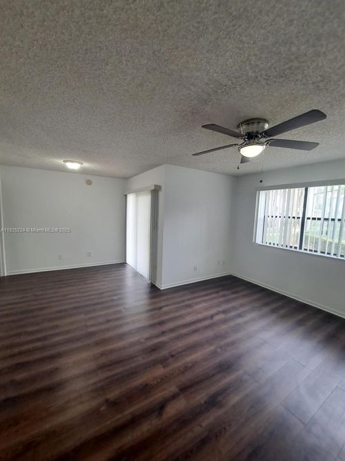 16-9-540 S Park Rd, Hollywood, FL, 33021 | Card Image