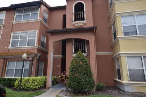 511-5120 Conroy Rd, ORLANDO, FL, 32811-3524 | Card Image