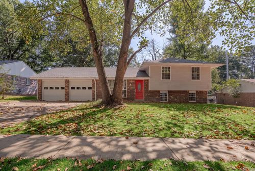 1610 Tanglewood Dr, Jonesboro, AR, 72401-4645 | Card Image