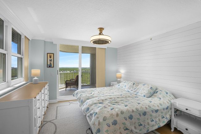 APT-1901 - 5049 N Highway A1a, Condo with 3 bedrooms, 2 bathrooms and null parking in Hutchinson Island FL | Image 31
