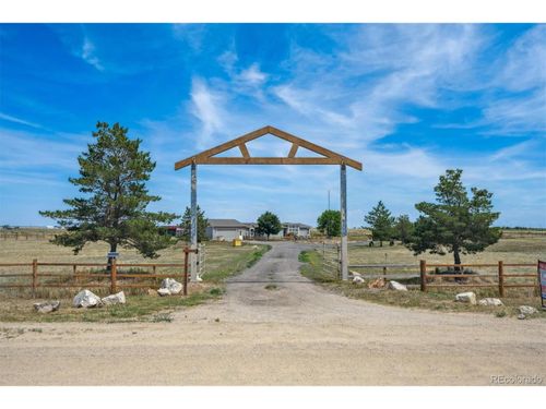 67671 48th Ave, Byers, CO, 80103-8564 | Card Image
