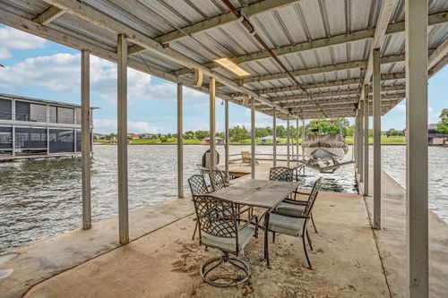 435 Ellen Williams Loop, Kingsland, TX, 78639-4064 | Card Image