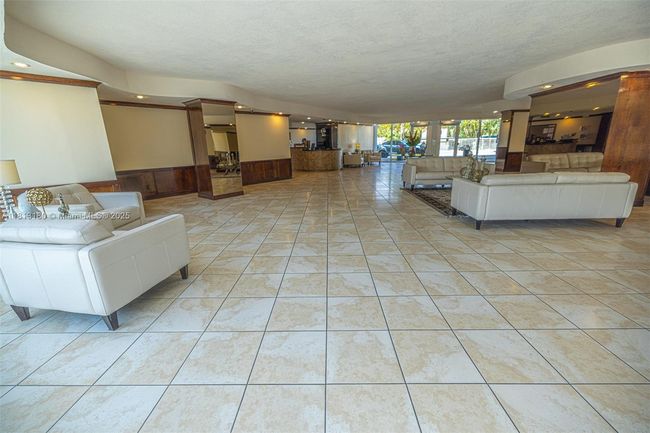 APT-1801 - 2841 N Ocean Blvd, Condo with 2 bedrooms, 2 bathrooms and null parking in Fort Lauderdale FL | Image 16