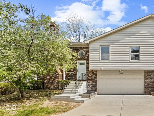 2525 Brewster Rd, Indianapolis, IN, 46268-1356 | Card Image