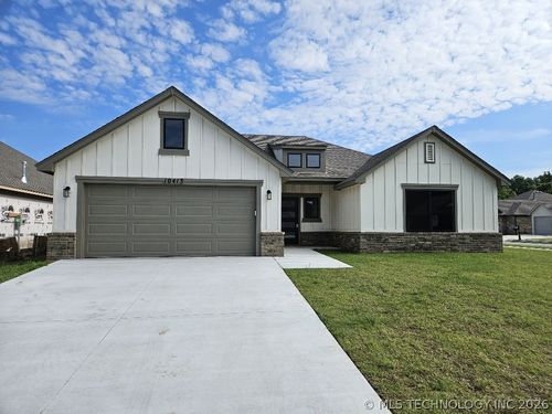 10413 E 132nd St S, Bixby, OK, 74008-4789 | Card Image