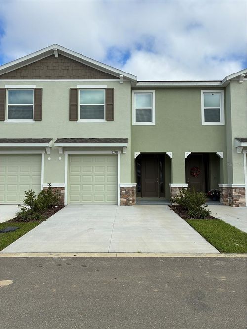 32519 Midsummer Night Ln, WESLEY CHAPEL, FL, 33543-7698 | Card Image