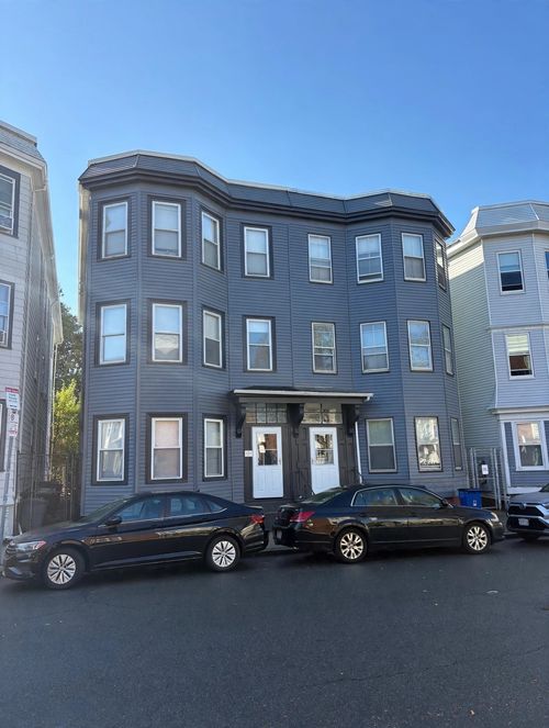 633 E 6th St, Boston, MA, 02127 | Card Image