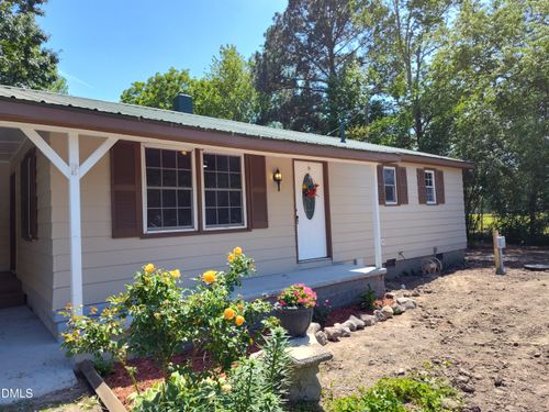 935 Maynard Rd, Godwin, NC, 28344-9105 | Card Image