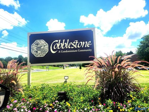 5033-5033 Seven Pine Cir, Huntsville, AL, 35816-1327 | Card Image