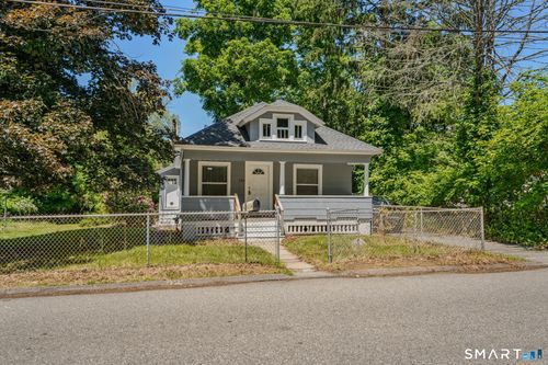 136 North St, Norwich, CT, 06360-3032 | Card Image