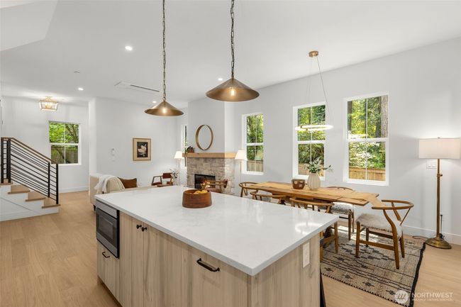 12837 Ne 91 St St, House other with 2 bedrooms, 3 bathrooms and null parking in Kirkland WA | Image 14
