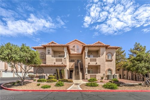 1724-2925 Wigwam Pkwy, Henderson, NV, 89074-2875 | Card Image