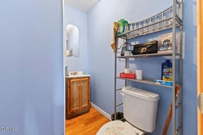 104 Maple St, House other with 5 bedrooms, 3 bathrooms and null parking in Glade Spring VA | Image 12