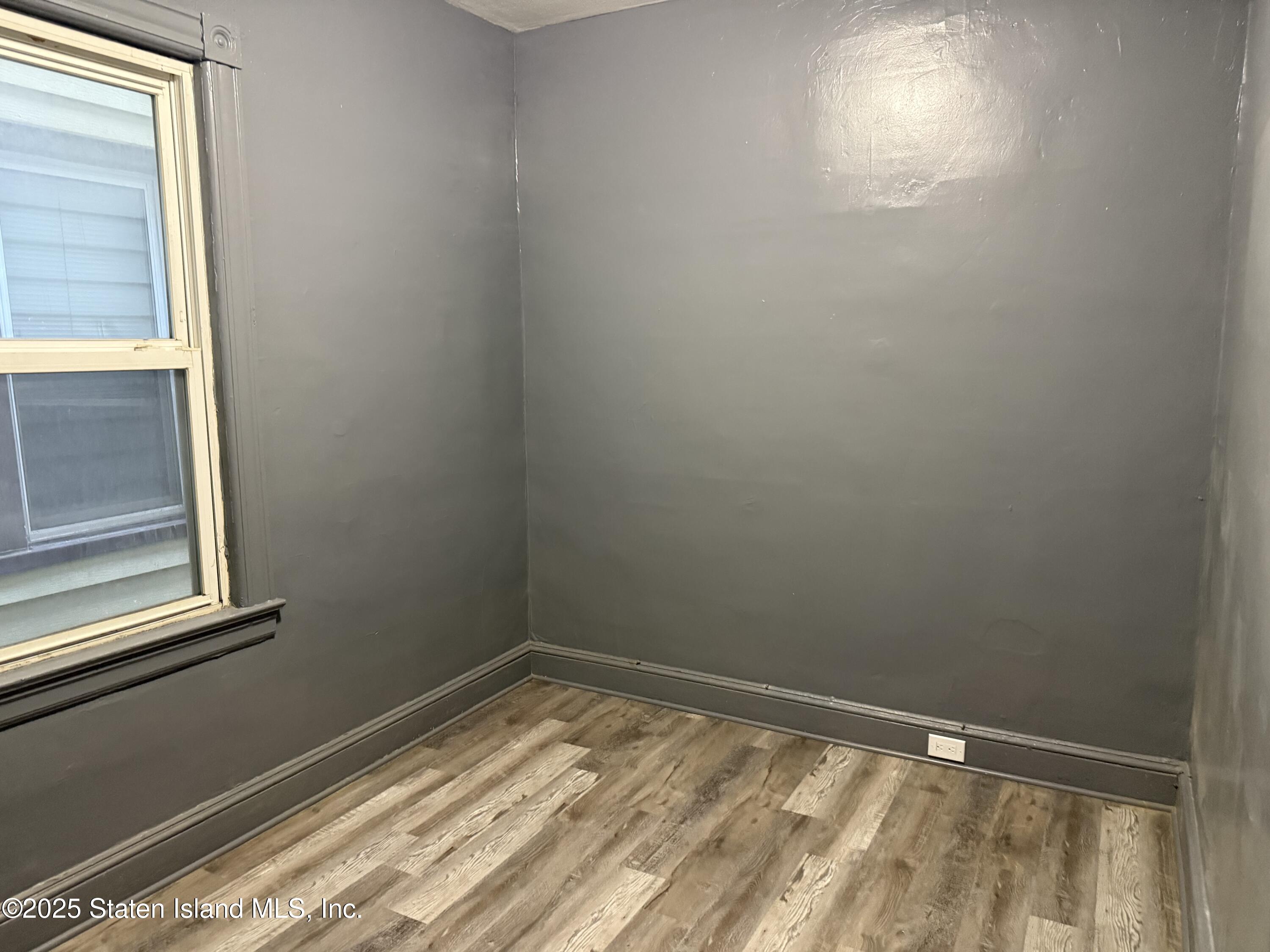Residential Lease in Staten Island 3