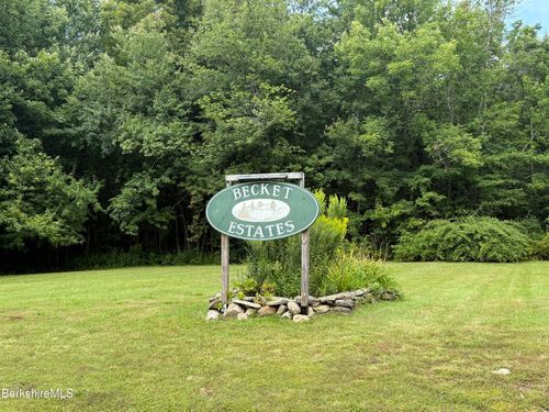 233 Gentian Hollow, Becket, MA, 01223 | Card Image