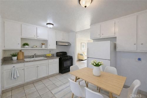 12-623 Leonard Ave, Los Angeles, CA, 90022-3532 | Card Image