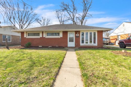 555 W Pine St, Griffith, IN, 46319-2036 | Card Image